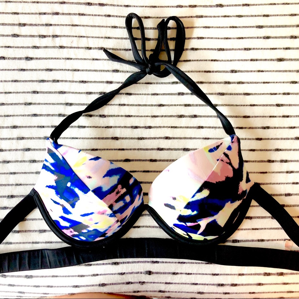 Victoria Secret Swim - 32D